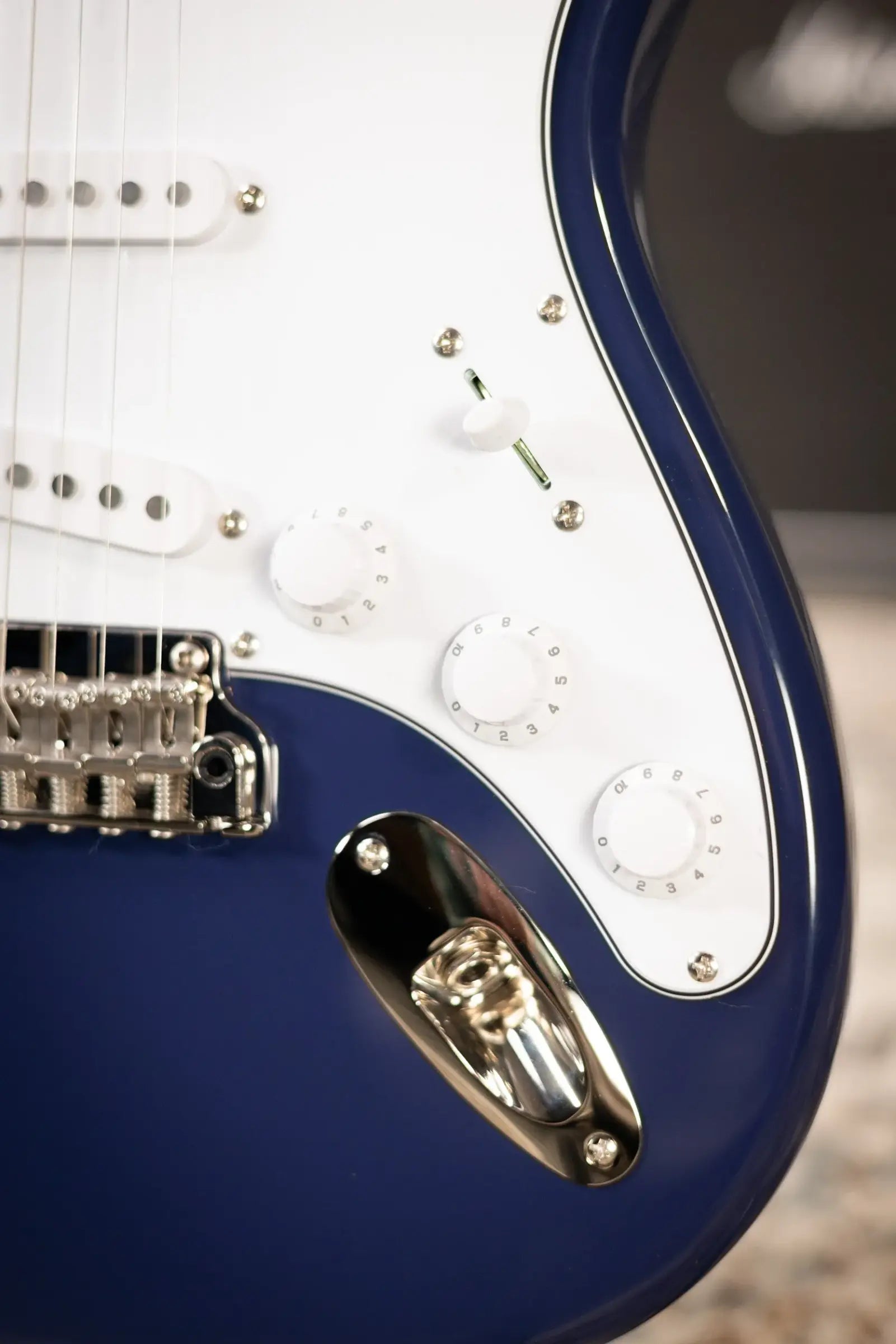 PRS SE Silver Sky Electric Guitar - Trad Blue with Gig Bag