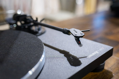 Reloop Turn 2 - HiFi Portable Turntable System