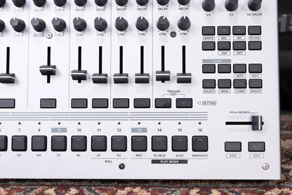 Roland TR-1000 Rhythm Creator Drum Machine
