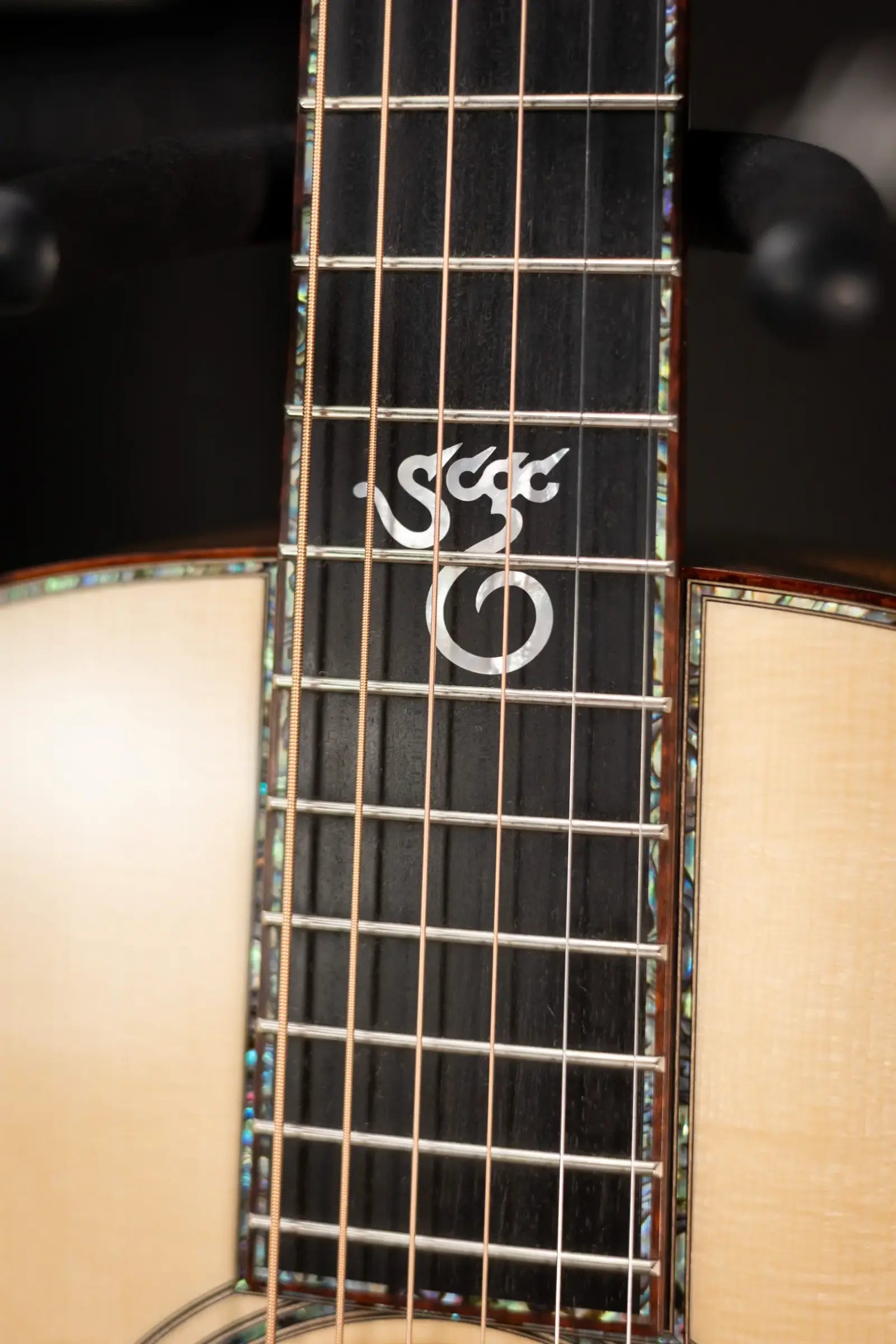 Santa Cruz 000 45 Style Acoustic Guitar - Old Growth Adirondack/Koa with Hardshell Case