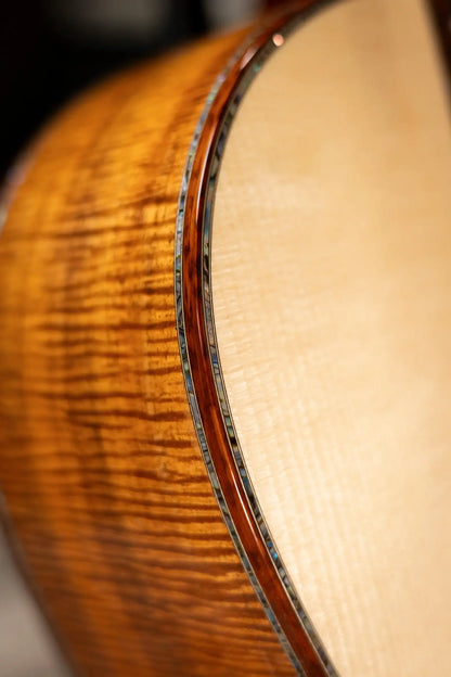 Santa Cruz 000 45 Style Acoustic Guitar - Old Growth Adirondack/Koa with Hardshell Case