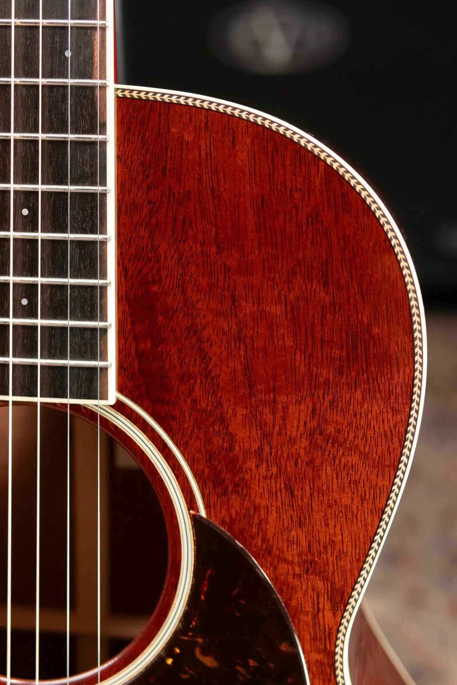 Santa Cruz 000 Acoustic Guitar - Old Growth Mahogany with Hardshell Case