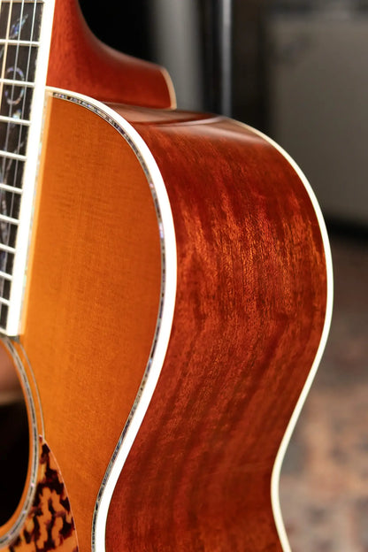 Santa Cruz H13 42 Style Acoustic Guitar - Orcas Island Cedar/Waterfall Bubinga with Hardshell Case