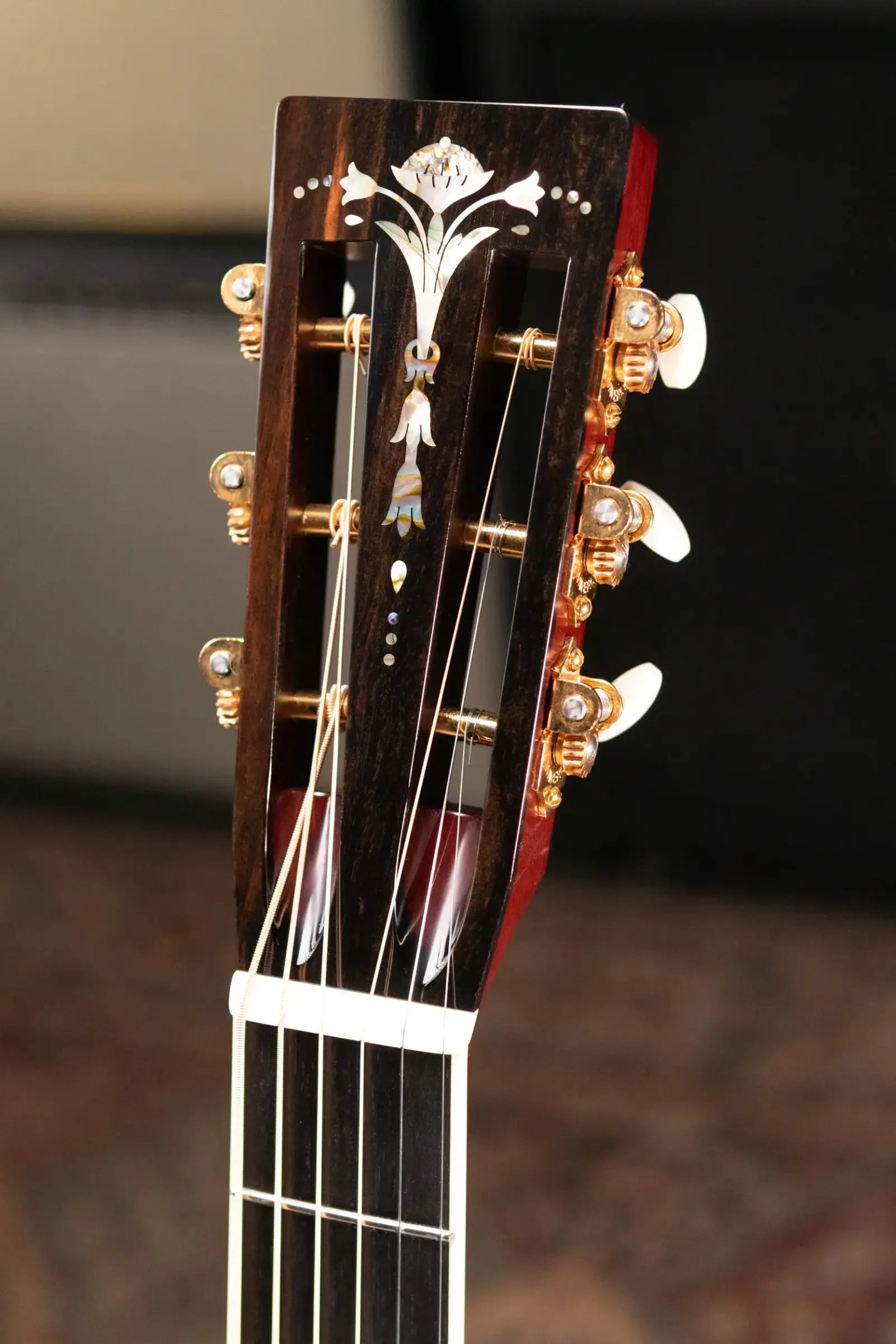 Santa Cruz H13 42 Style Acoustic Guitar - Sinker Redwood/Walnut with Hardshell Case