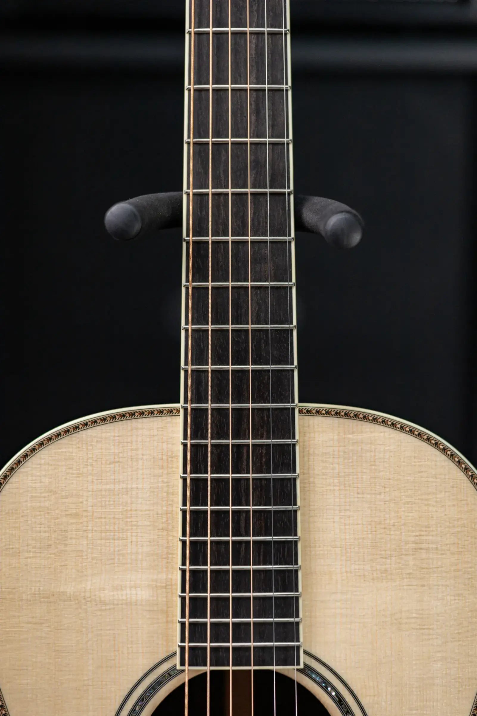 Santa Cruz H13 Acoustic Guitar - Bearclaw German Spruce/African Blackwood with Hardshell Case