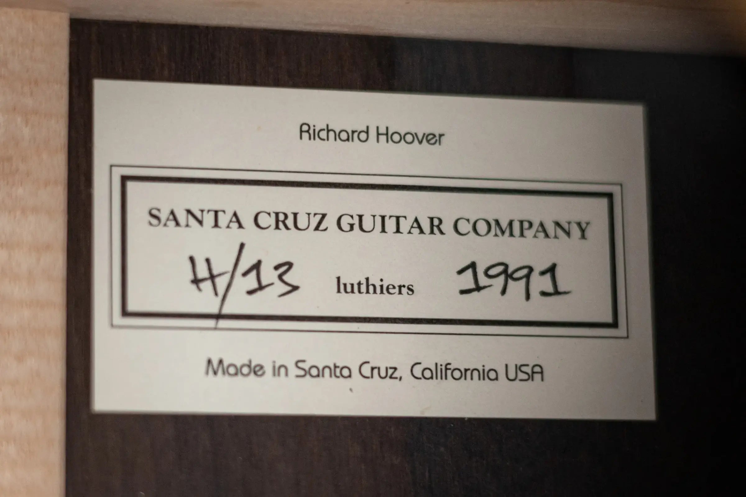 Santa Cruz H13 Acoustic Guitar - Bearclaw German Spruce/African Blackwood with Hardshell Case