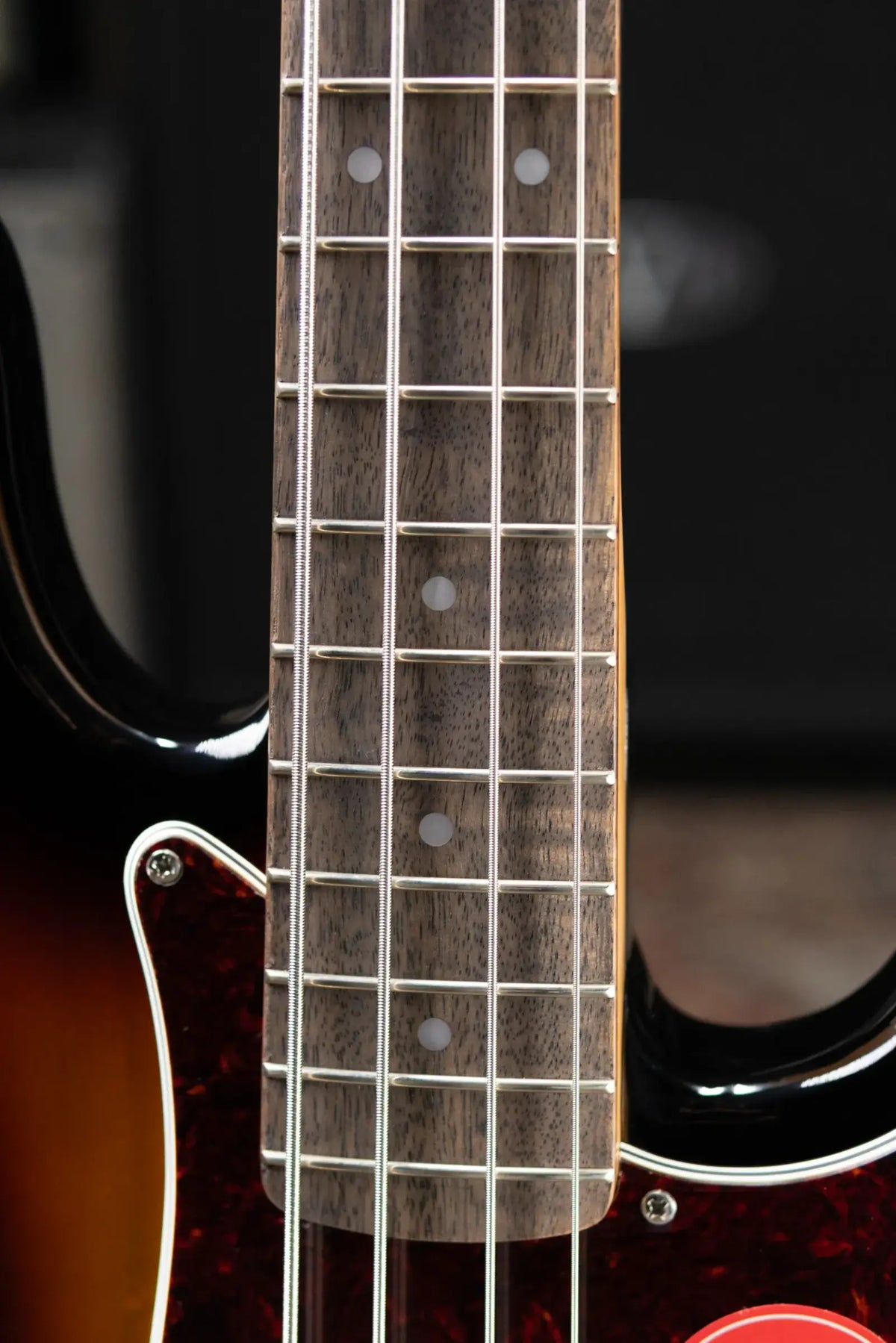Squier Classic Vibe '60s Precision Bass - 3-Color Sunburst