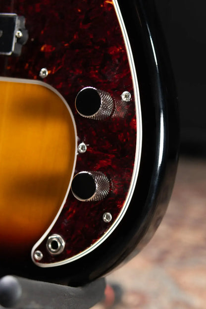 Squier Classic Vibe '60s Precision Bass - 3-Color Sunburst