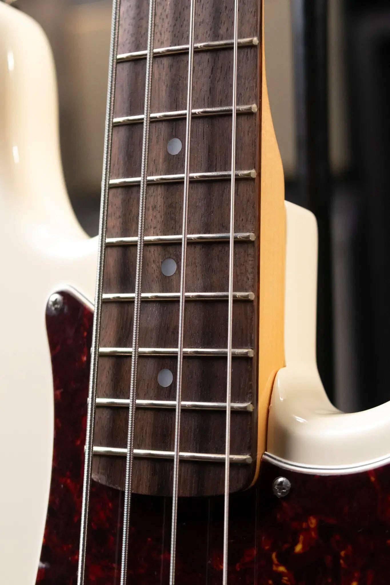 Squier Classic Vibe '60s Precision Bass - Olympic White