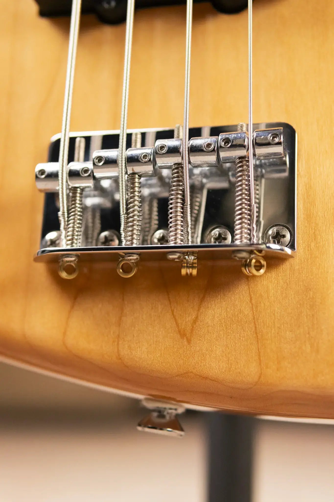 Squier Classic Vibe '70s Jazz Bass - Natural with Hardshell Case - Used