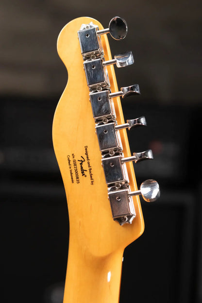 Squier Classic Vibe Custom Esquire Electric Guitar - Candy Apple Red