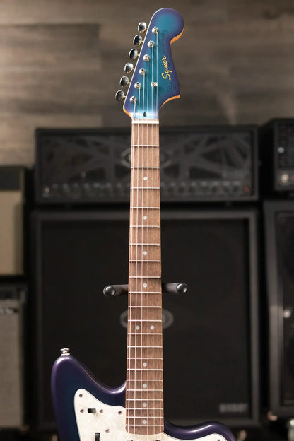 Squier FSR Classic Vibe '60s Jazzmaster, Laurel Fingerboard, White Pearloid Pickguard, Matching Headstock Electric Guitar - Competition Burgundy