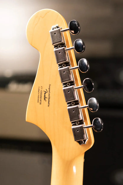 Squier FSR Classic Vibe '60s Jazzmaster, Laurel Fingerboard, White Pearloid Pickguard, Matching Headstock Electric Guitar - Competition Burgundy
