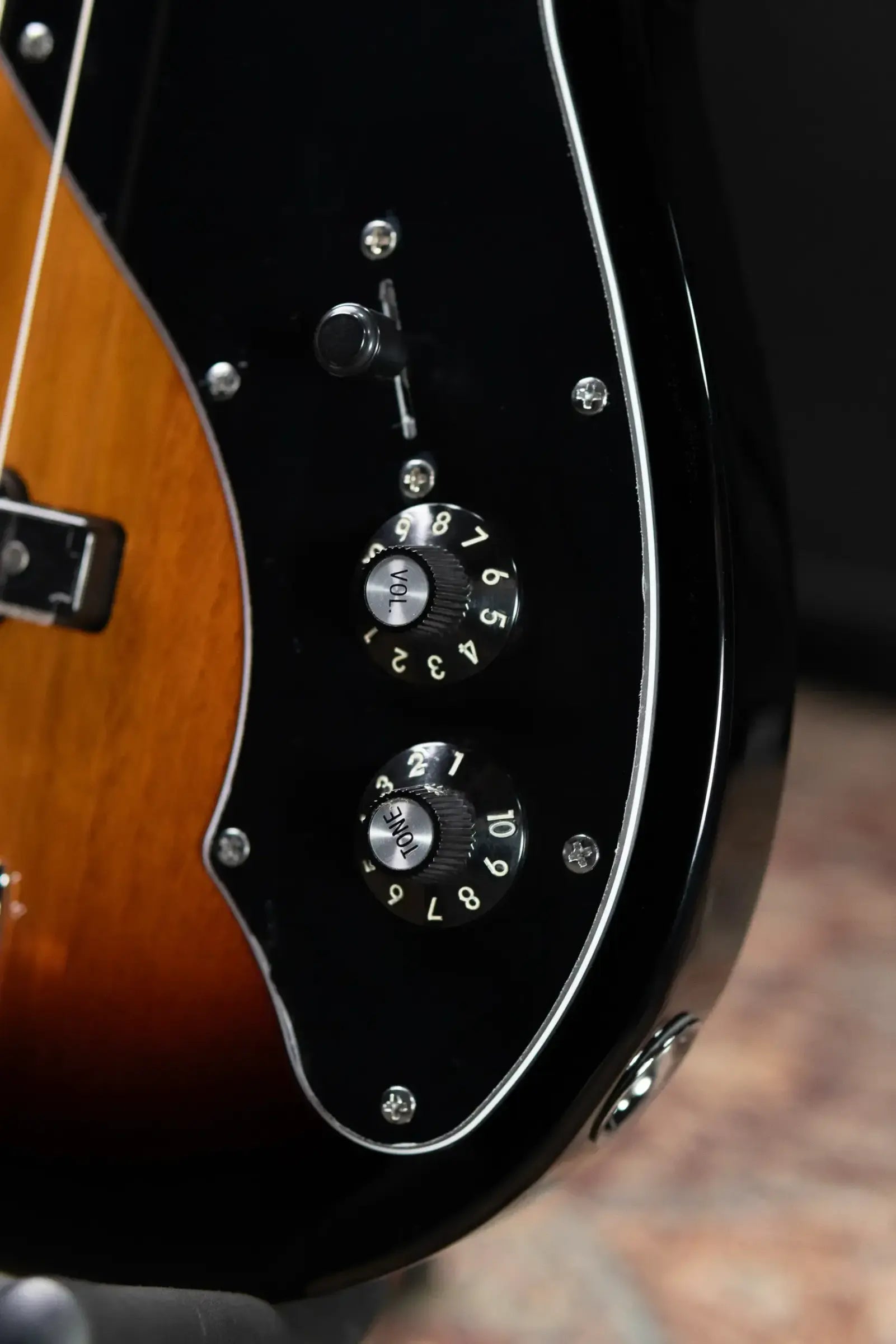 Squier Paranormal Precision Bass Thinline SJ - 3-Color Sunburst