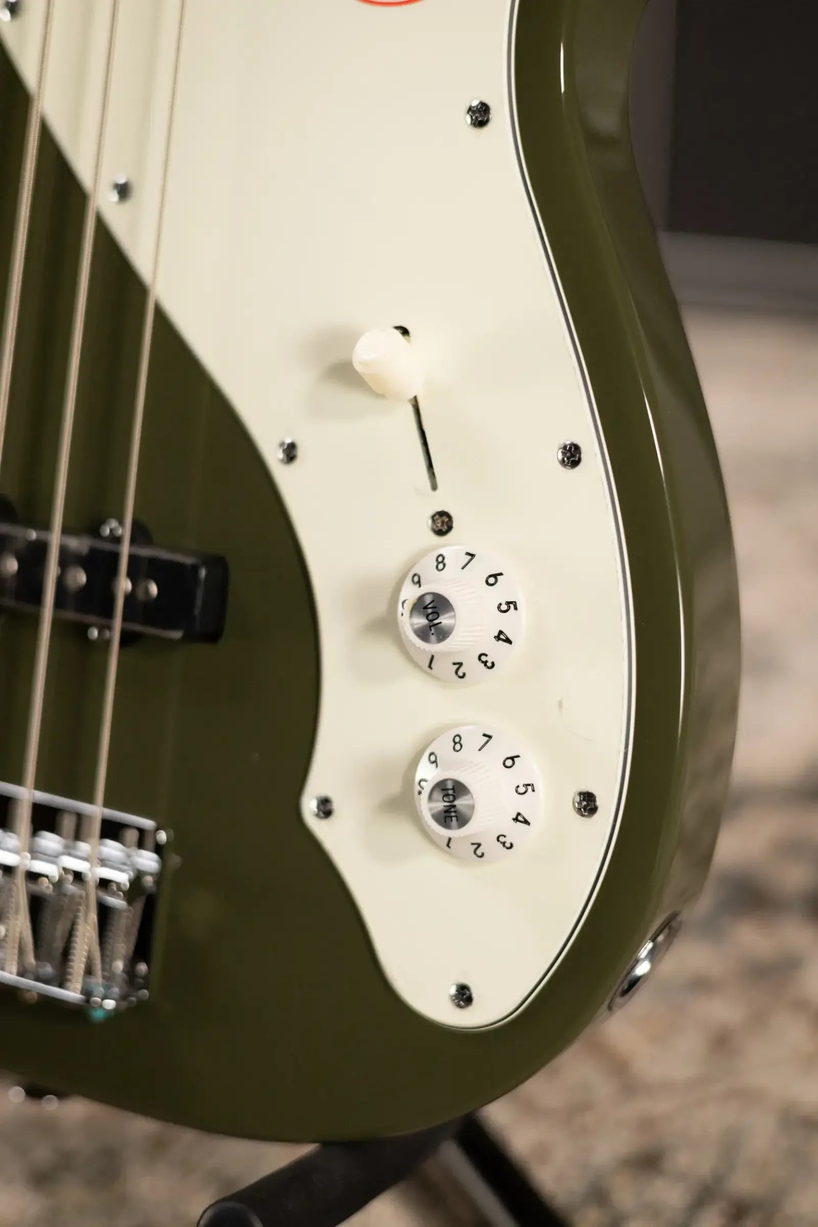 Squier Paranormal Precision Bass Thinline SJ - Olive
