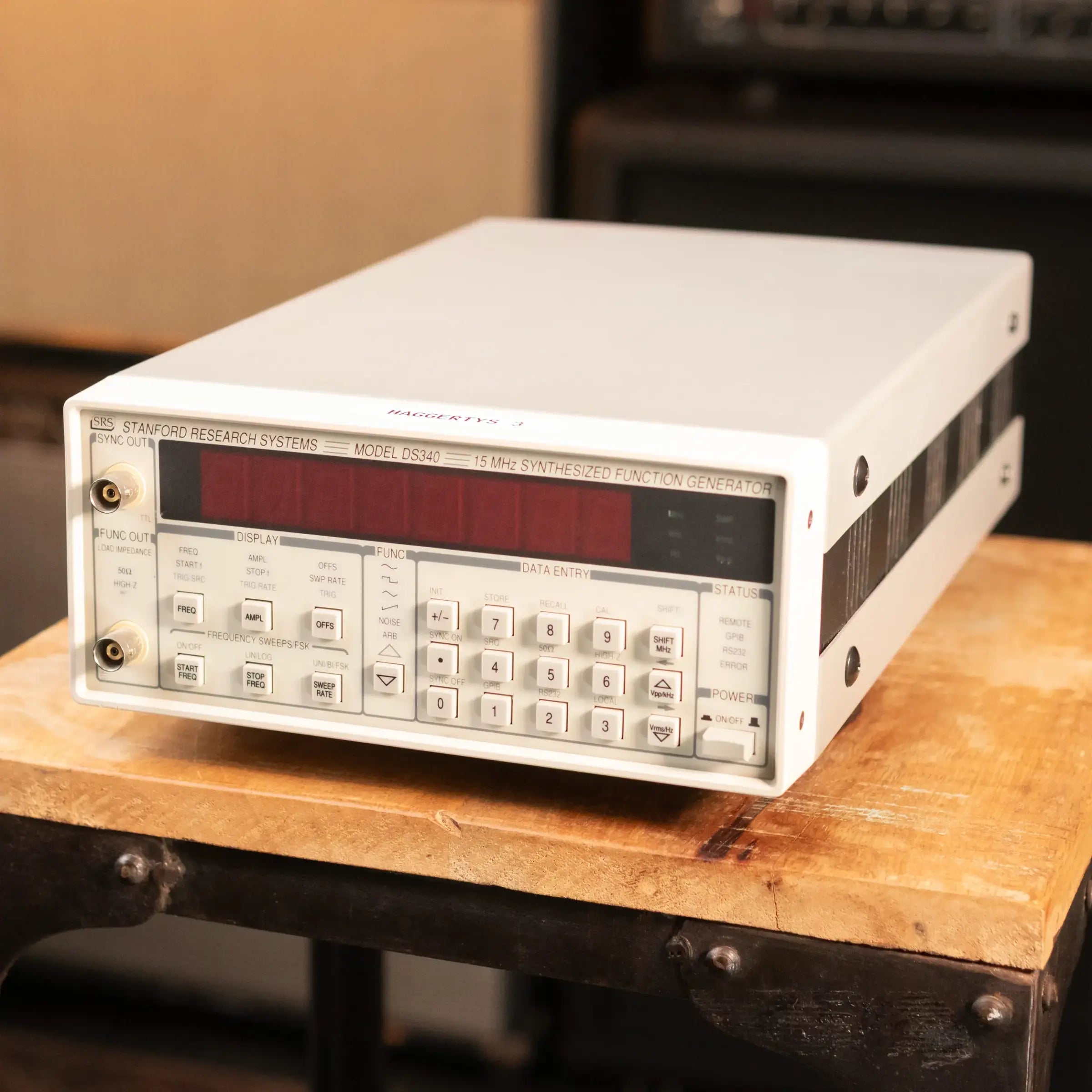 Stanford Research DS340 Function and Arbitrary Waveform Generator, 15 MHz - Used