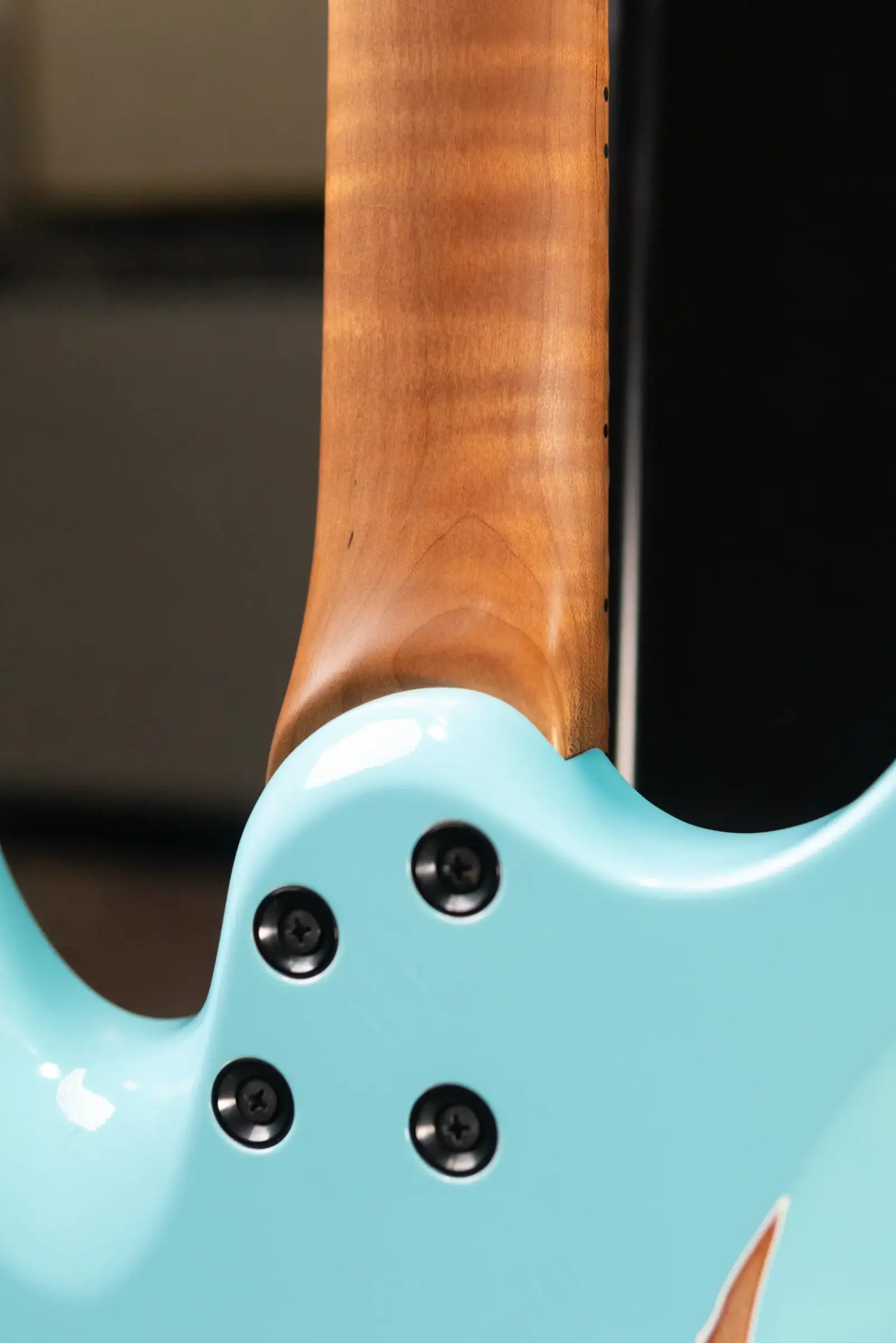 Suhr Custom Shop Modern Antique Electric Guitar - Daphne Blue with Hardshell Case