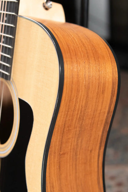 Taylor 110e Dreadnought Acoustic/Electric Guitar with Gig Bag - Used