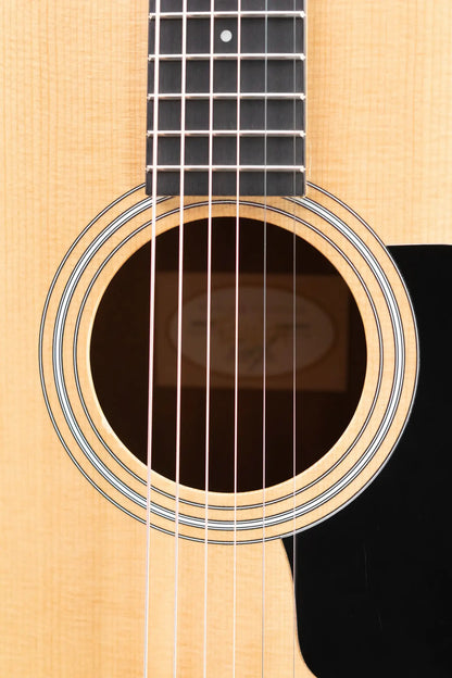 Taylor 110e Dreadnought Acoustic/Electric Guitar with Gig Bag - Used