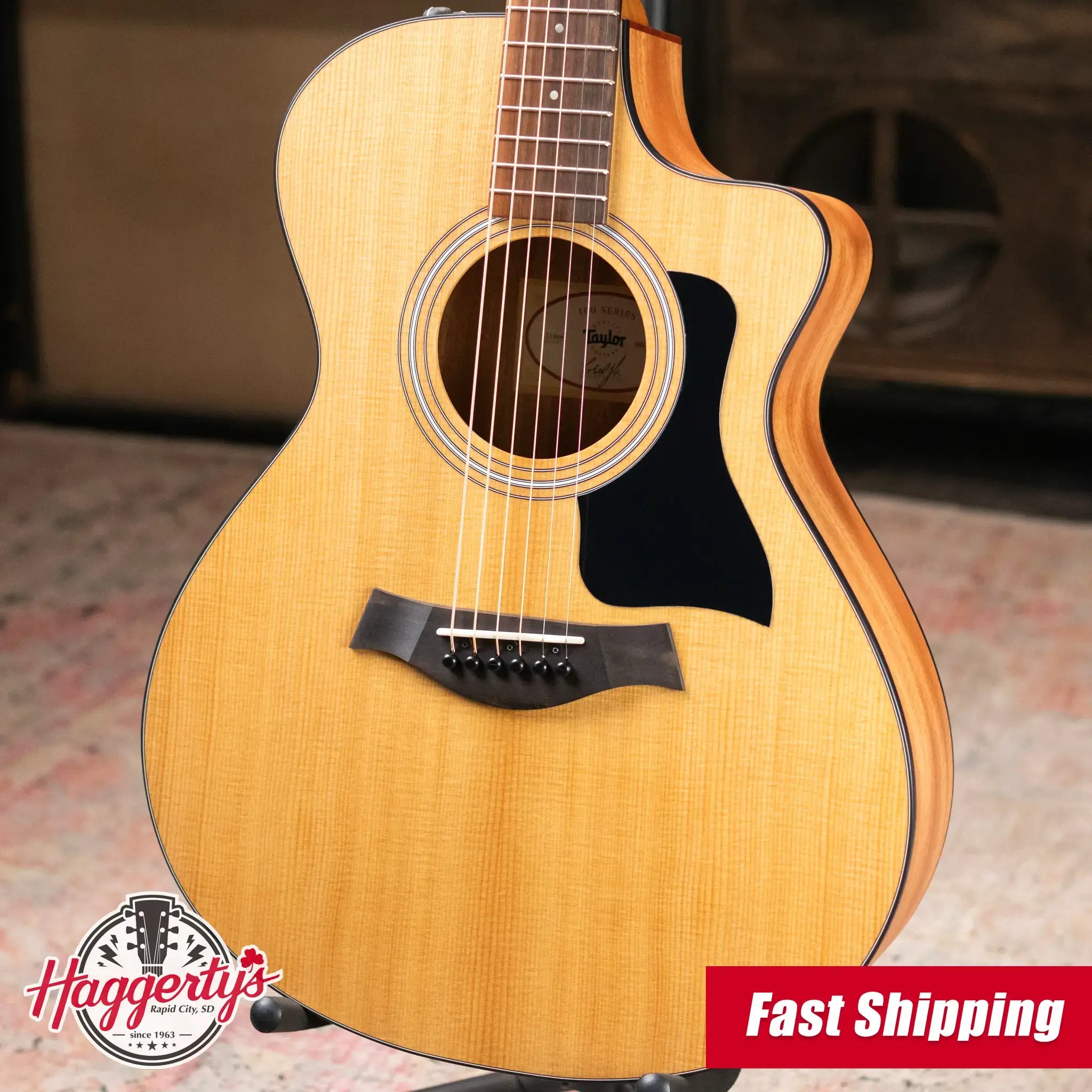 Taylor 112ce Grand Concert Acoustic/Electric Guitar with Gig Bag