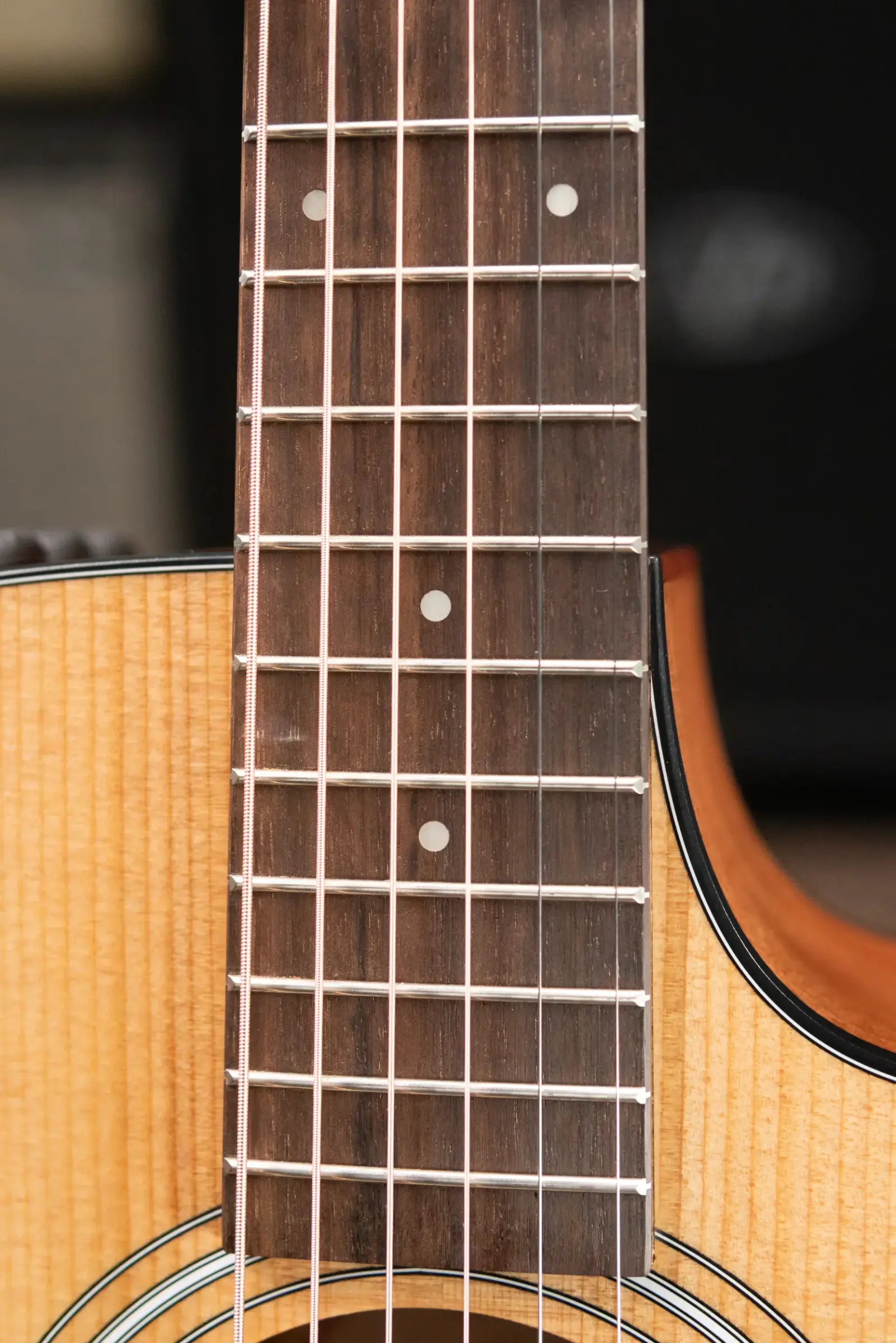 Taylor 112ce Grand Concert Acoustic/Electric Guitar with Gig Bag