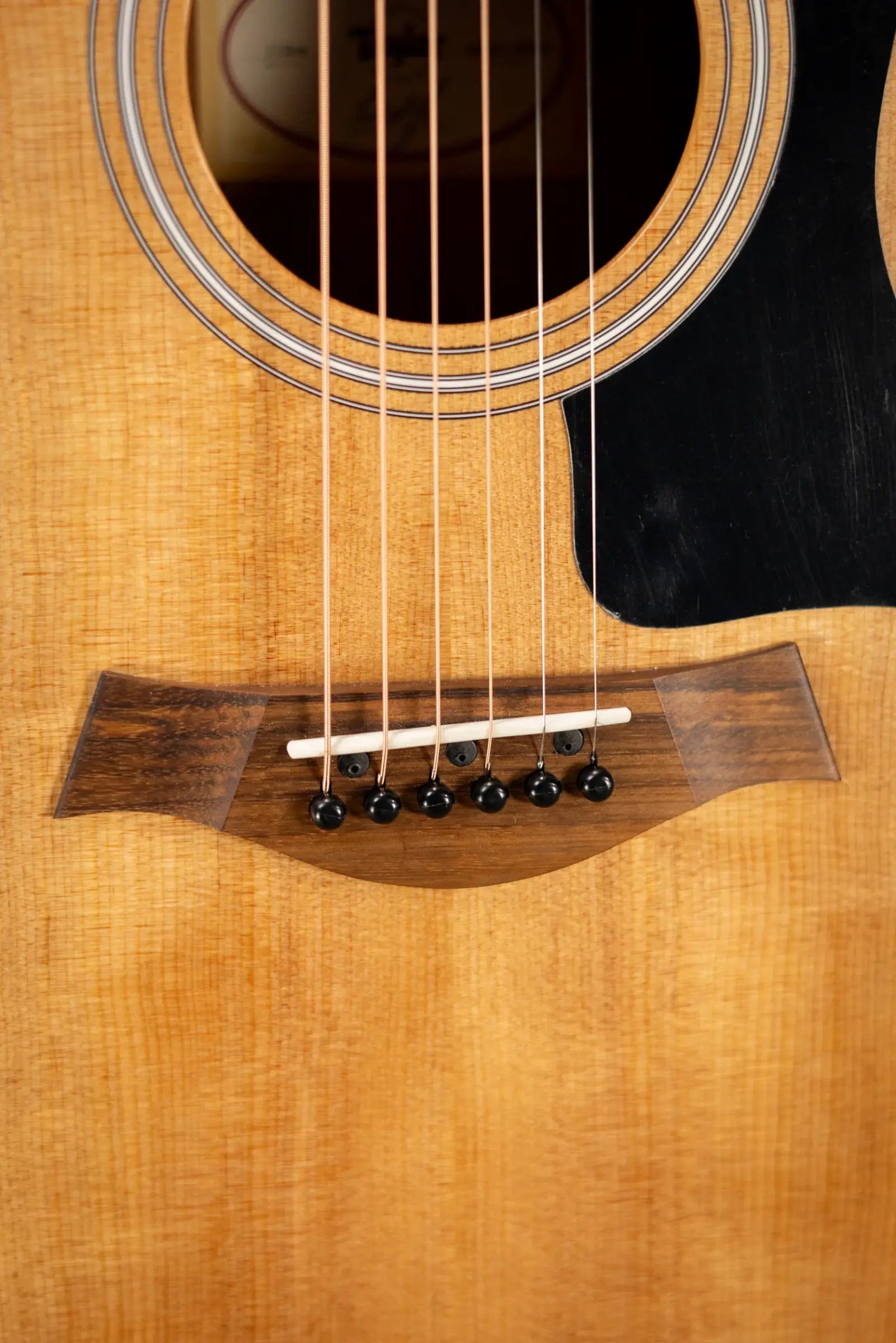 Taylor 112ce Grand Concert Acoustic/Electric Guitar with Gig Bag