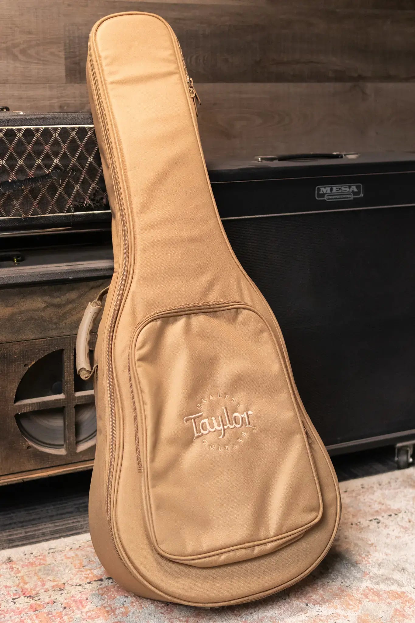 Taylor 112ce-N Nylon Grand Concert Acoustic/Electric Guitar with Gig Bag