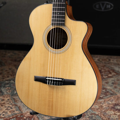 Taylor 112ce-N Nylon Grand Concert Acoustic/Electric Guitar with Gig Bag