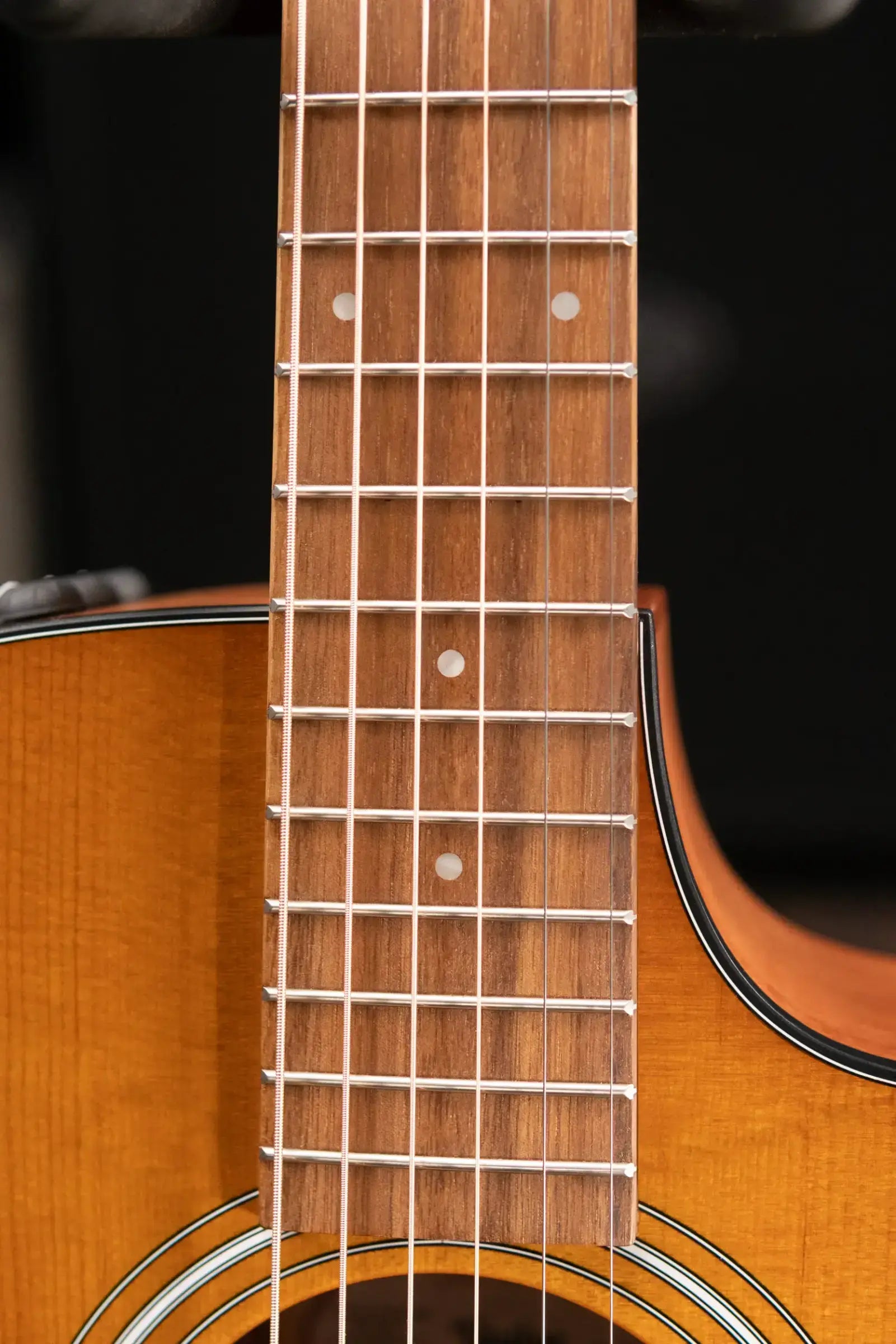 Taylor 112ce Special Edition Grand Concert Acoustic/Electric Guitar - Honeyburst with Gig Bag