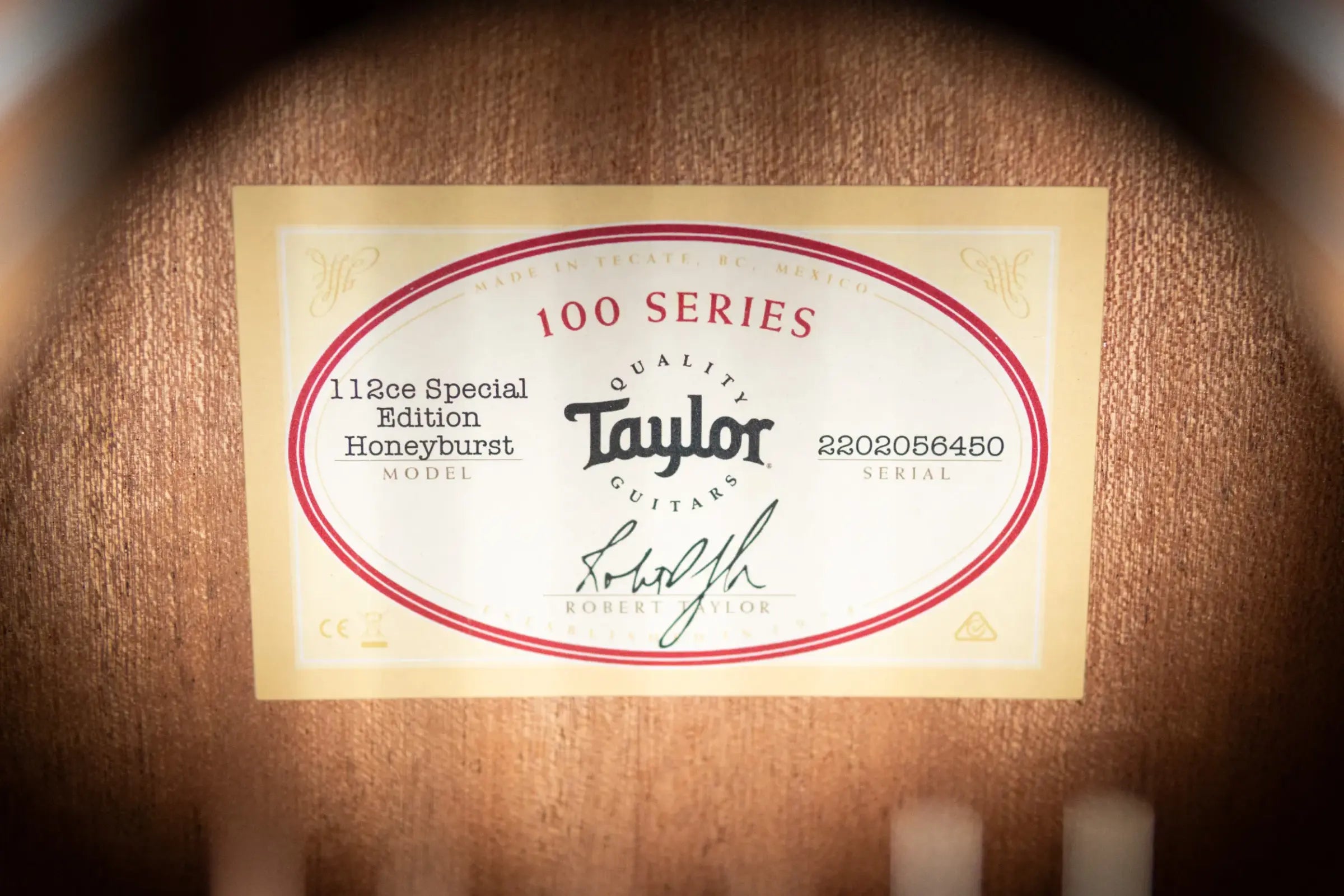 Taylor 112ce Special Edition Grand Concert Acoustic/Electric Guitar - Honeyburst with Gig Bag