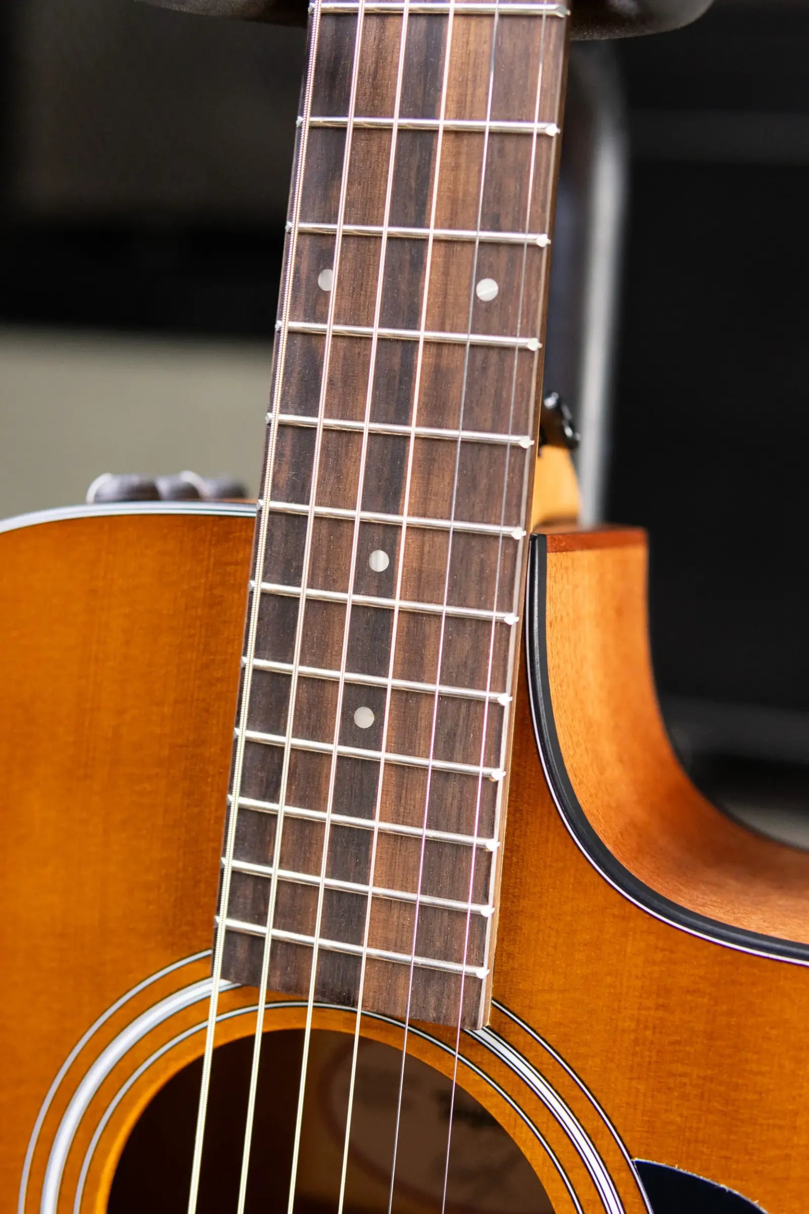 Taylor 112ce Special Edition Grand Concert Acoustic/Electric Guitar - Honeyburst with Gig Bag