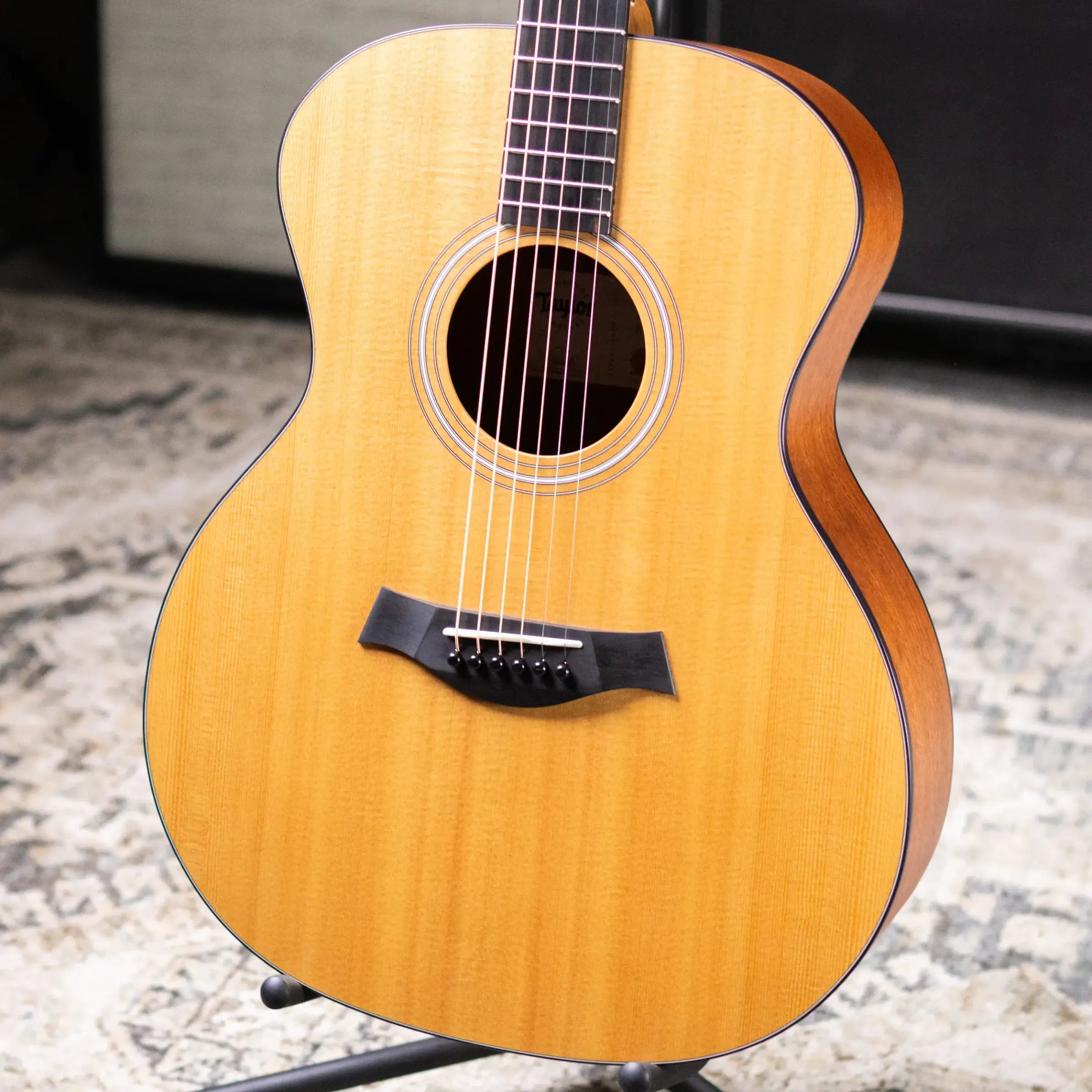 Taylor 114 Grand Auditorium Acoustic Guitar - Natural with Gig Bag