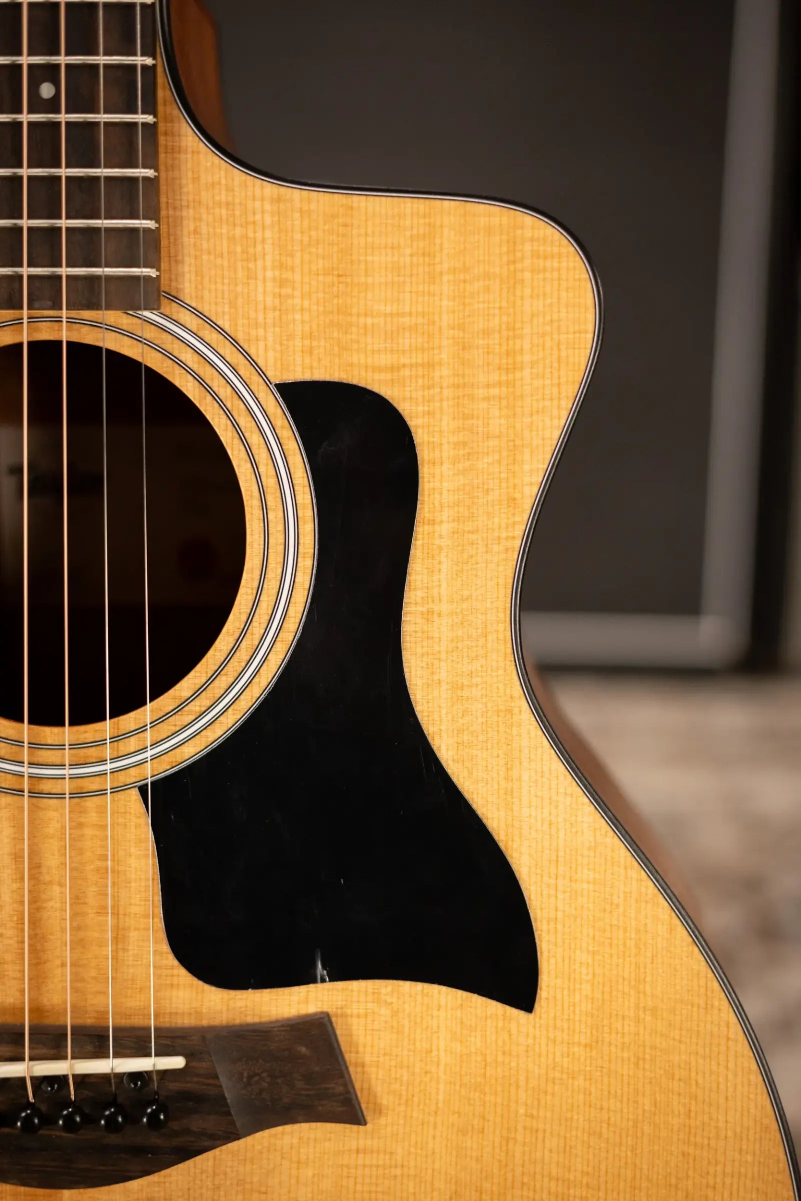 Taylor 114ce Grand Auditorium Acoustic-Electric Guitar with Gig Bag