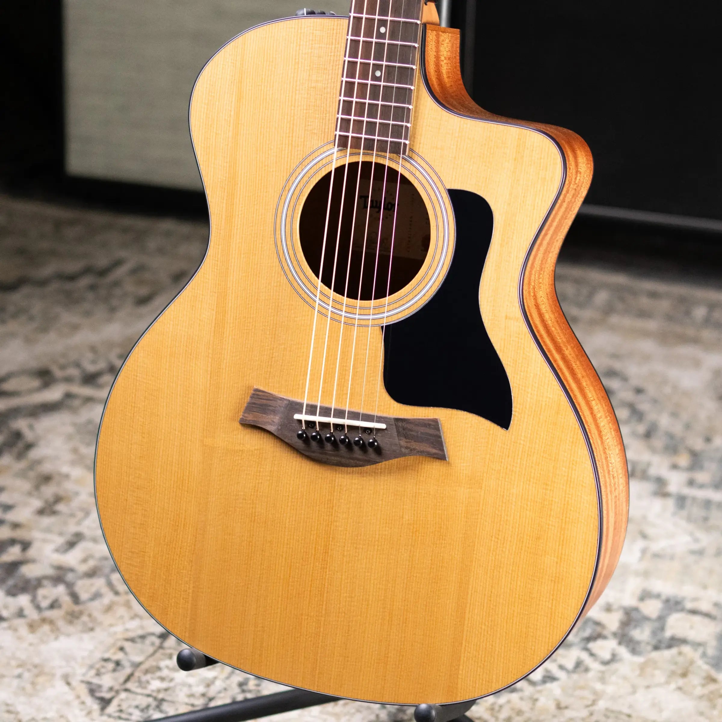 Taylor 114ce Grand Auditorium Acoustic-Electric Guitar with Structured Gig Bag