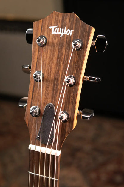 Taylor 114ce Left-hand Grand Auditorium Acoustic/Electric Guitar with Gig Bag