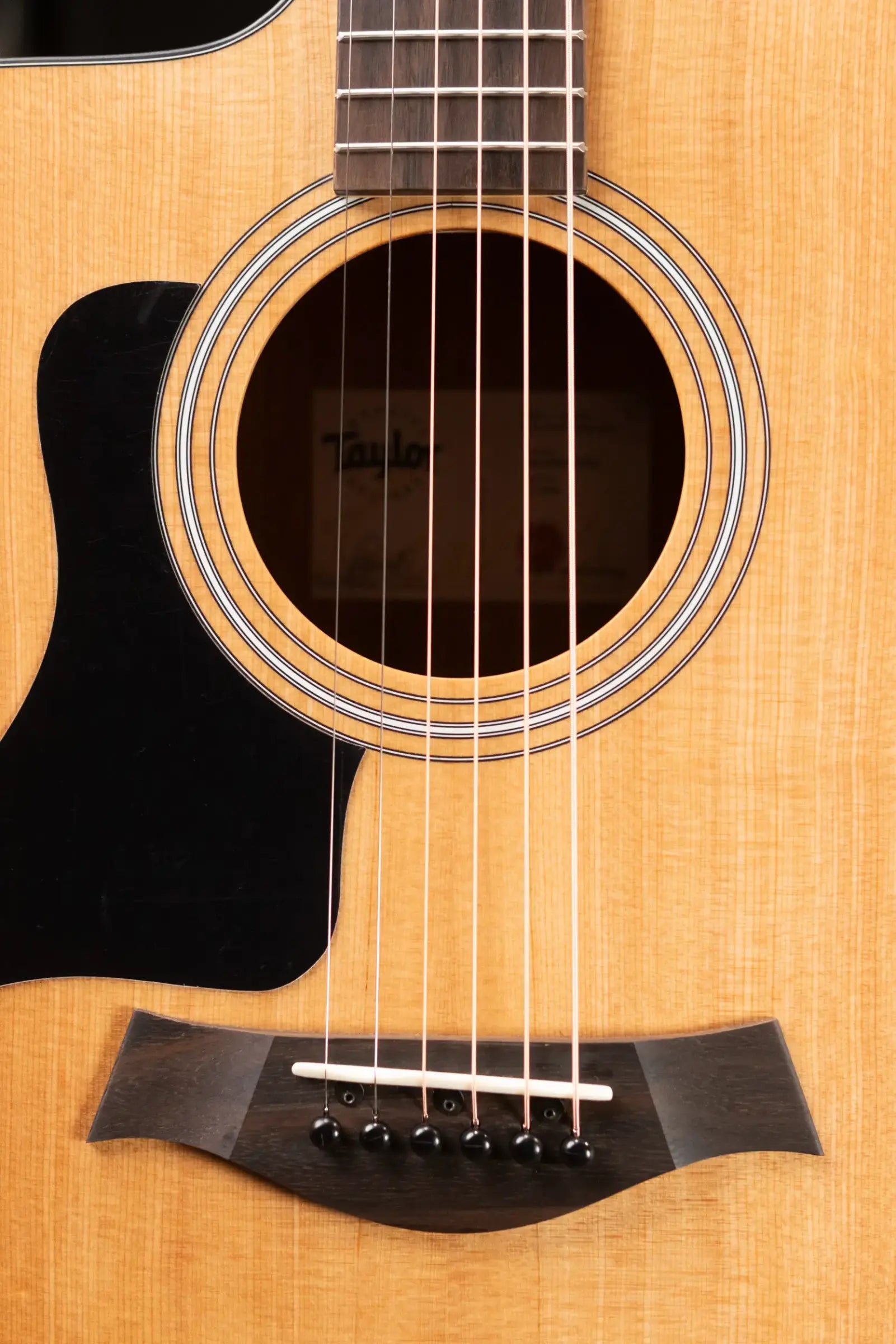 Taylor 114ce Left-hand Grand Auditorium Acoustic/Electric Guitar with Gig Bag