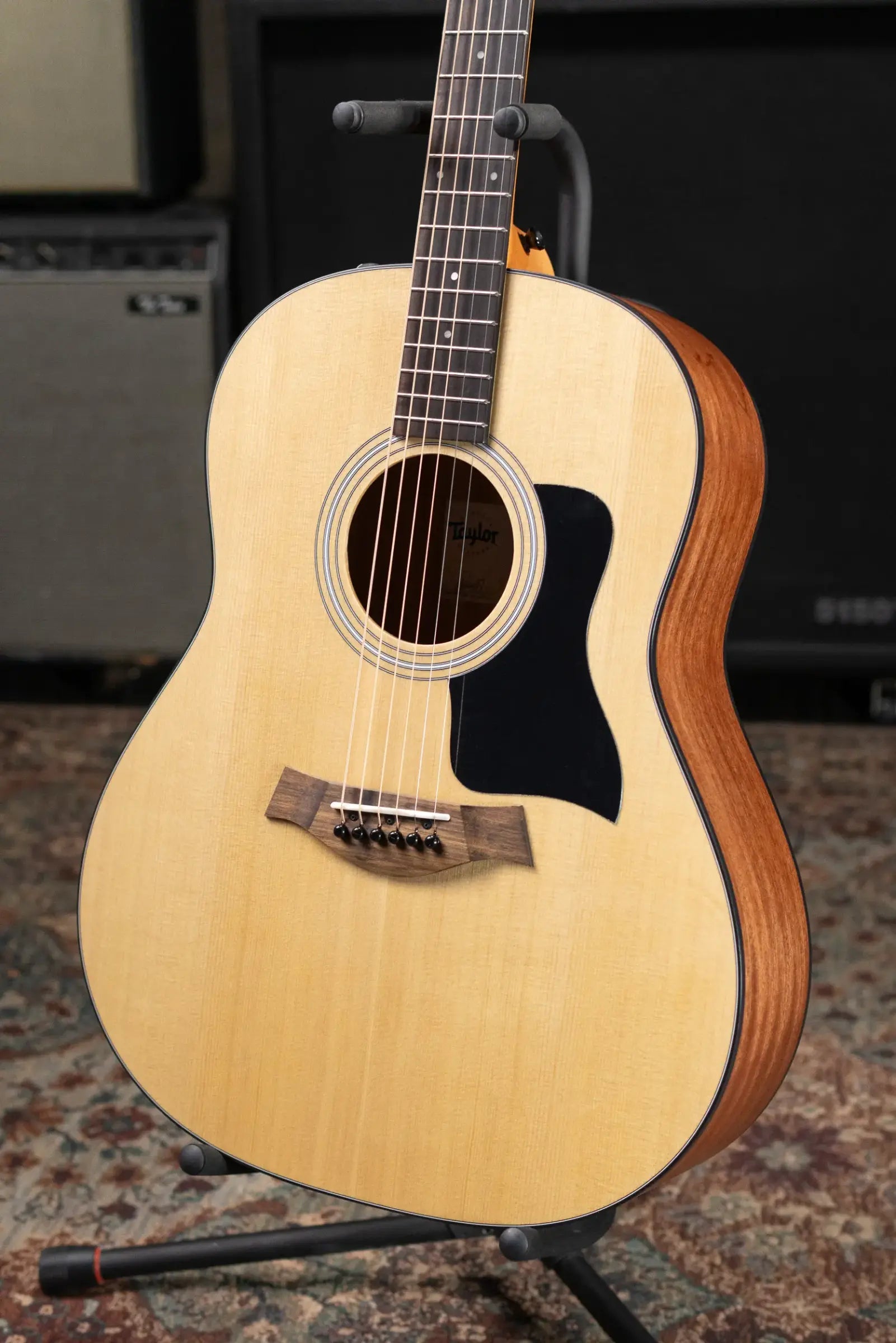 Taylor 117e Grand Pacific Acoustic/Electric Guitar with Gig Bag