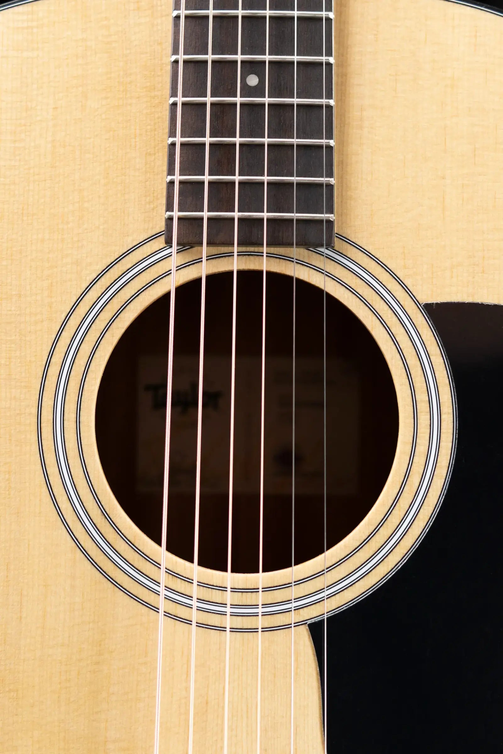 Taylor 117e Grand Pacific Acoustic/Electric Guitar with Gig Bag