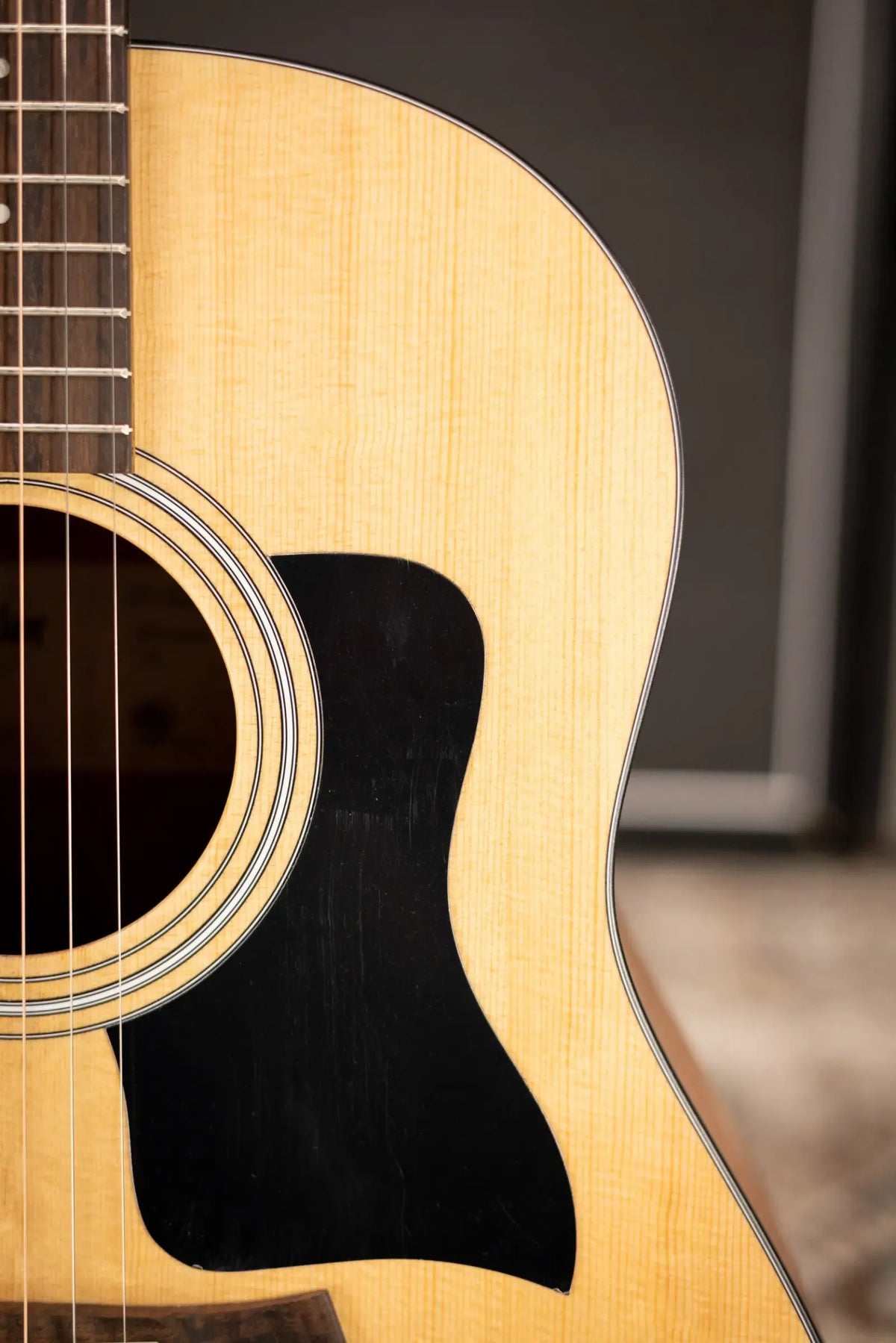 Taylor 117e Grand Pacific Acoustic/Electric Guitar with Gig Bag