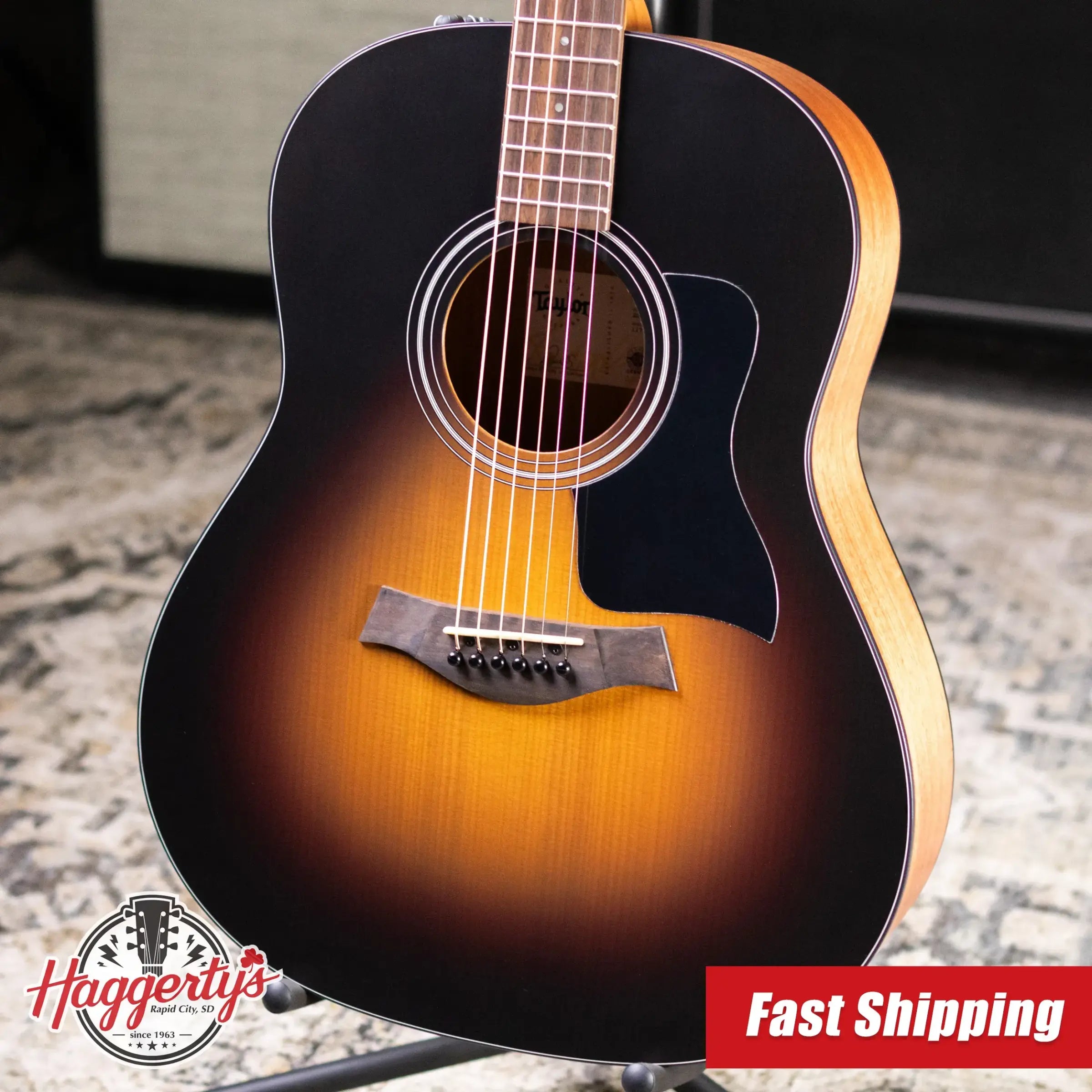 Taylor 117e Special Edition Grand Pacific Acoustic/Electric Guitar with Gig Bag