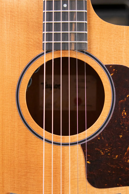 Taylor 14ce Grand Auditorium Acoustic/Electric Guitar with Gig Bag