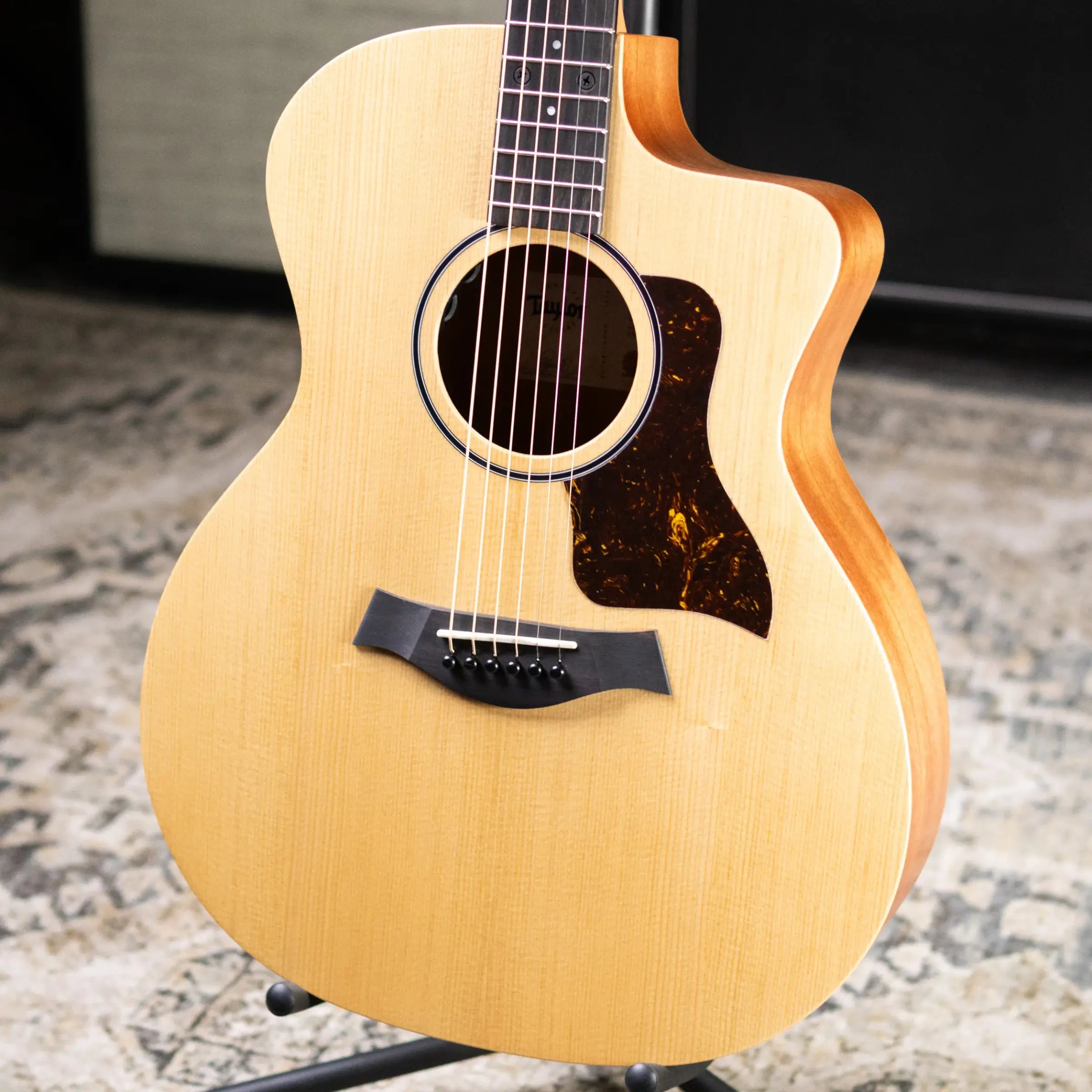 Taylor 14ce Grand Auditorium Acoustic/Electric Guitar with Gig Bag