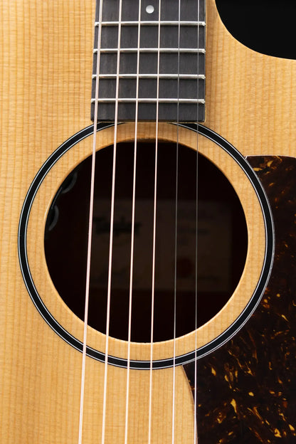 Taylor 14ce Grand Auditorium Acoustic/Electric Guitar with Gig Bag
