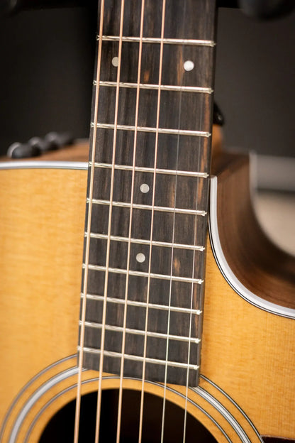 Taylor 210ce Dreadnought Acoustic/Electric Guitar with Gig Bag