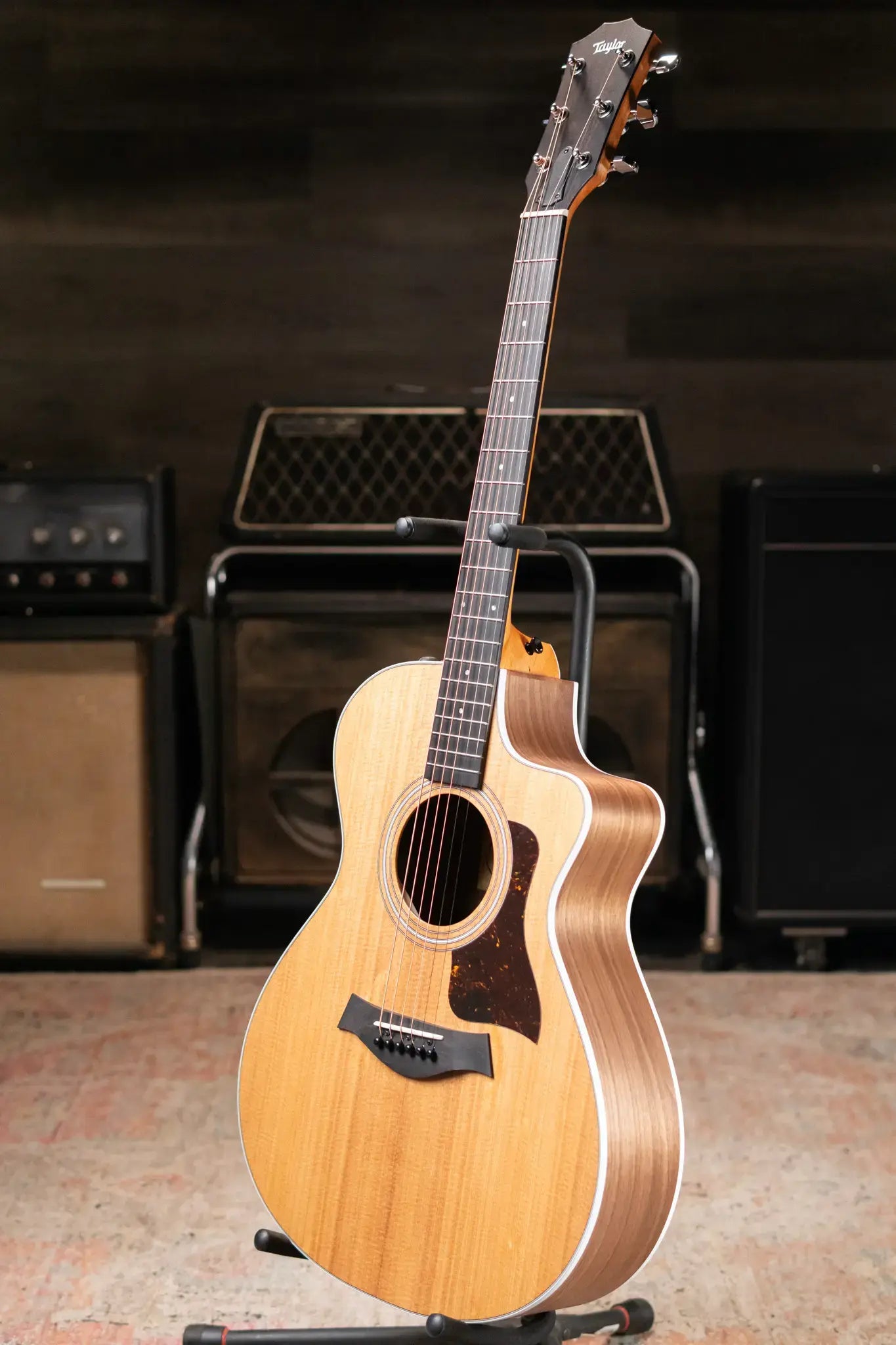 Taylor 212ce Grand Concert Acoustic/Electric Guitar with Gig Bag