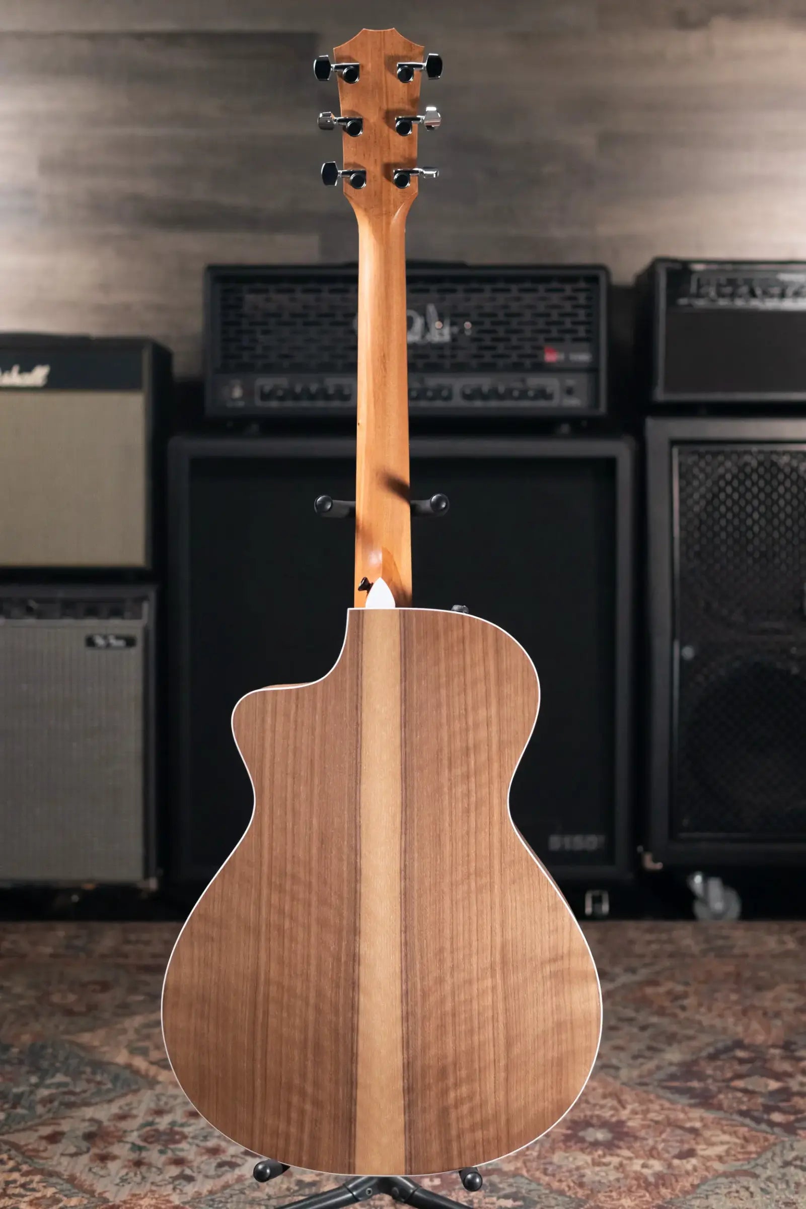 Taylor 212ce Grand Concert Acoustic/Electric Guitar with Gig Bag