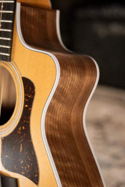 Taylor 212ce Grand Concert Acoustic/Electric Guitar with Gig Bag