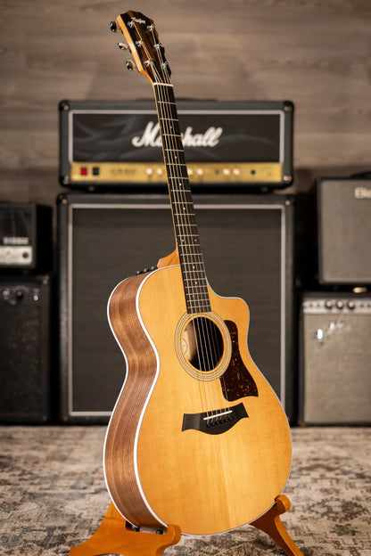 Taylor 212ce Grand Concert Acoustic/Electric Guitar with Gig Bag