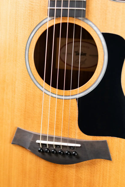 Taylor 212ce Plus Grand Concert Acoustic/Electric Guitar with Aerocase