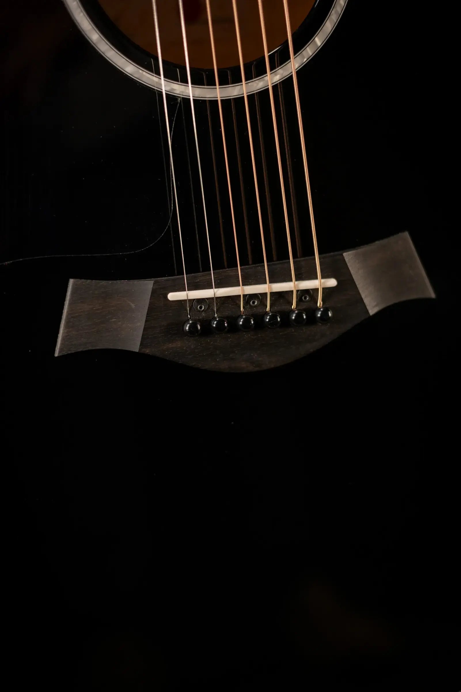 Taylor 214ce BLK Plus Left-Handed Grand Auditorium Acoustic/Electric Guitar - Black with Aerocase